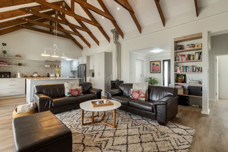 3 Bedroom Property for Sale in Aan de Wijnlanden Western Cape